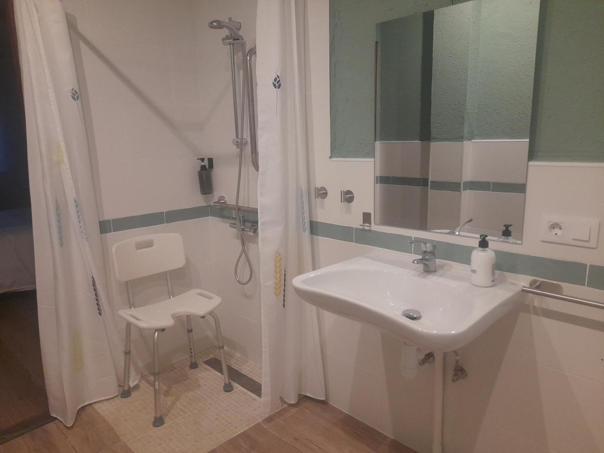 Hostal Entreolivos Badajoz Ngoại thất bức ảnh