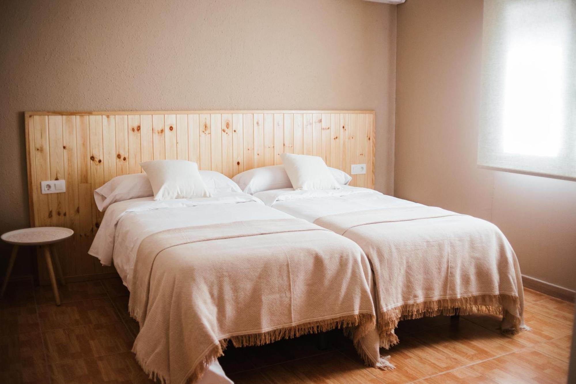 Hostal Entreolivos Badajoz Ngoại thất bức ảnh