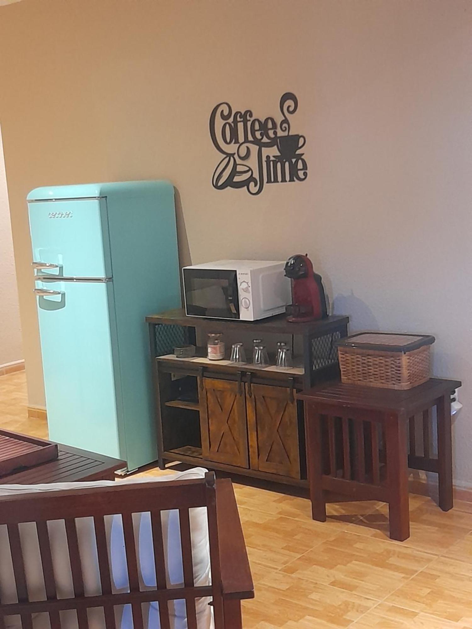 Hostal Entreolivos Badajoz Ngoại thất bức ảnh